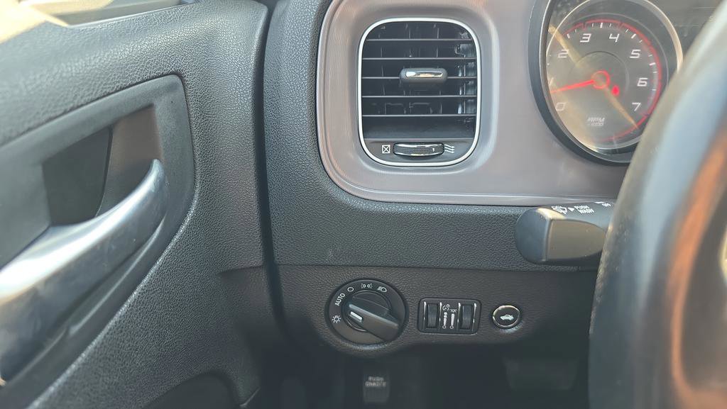 Used 2023 Dodge Charger SXT RWD image 26