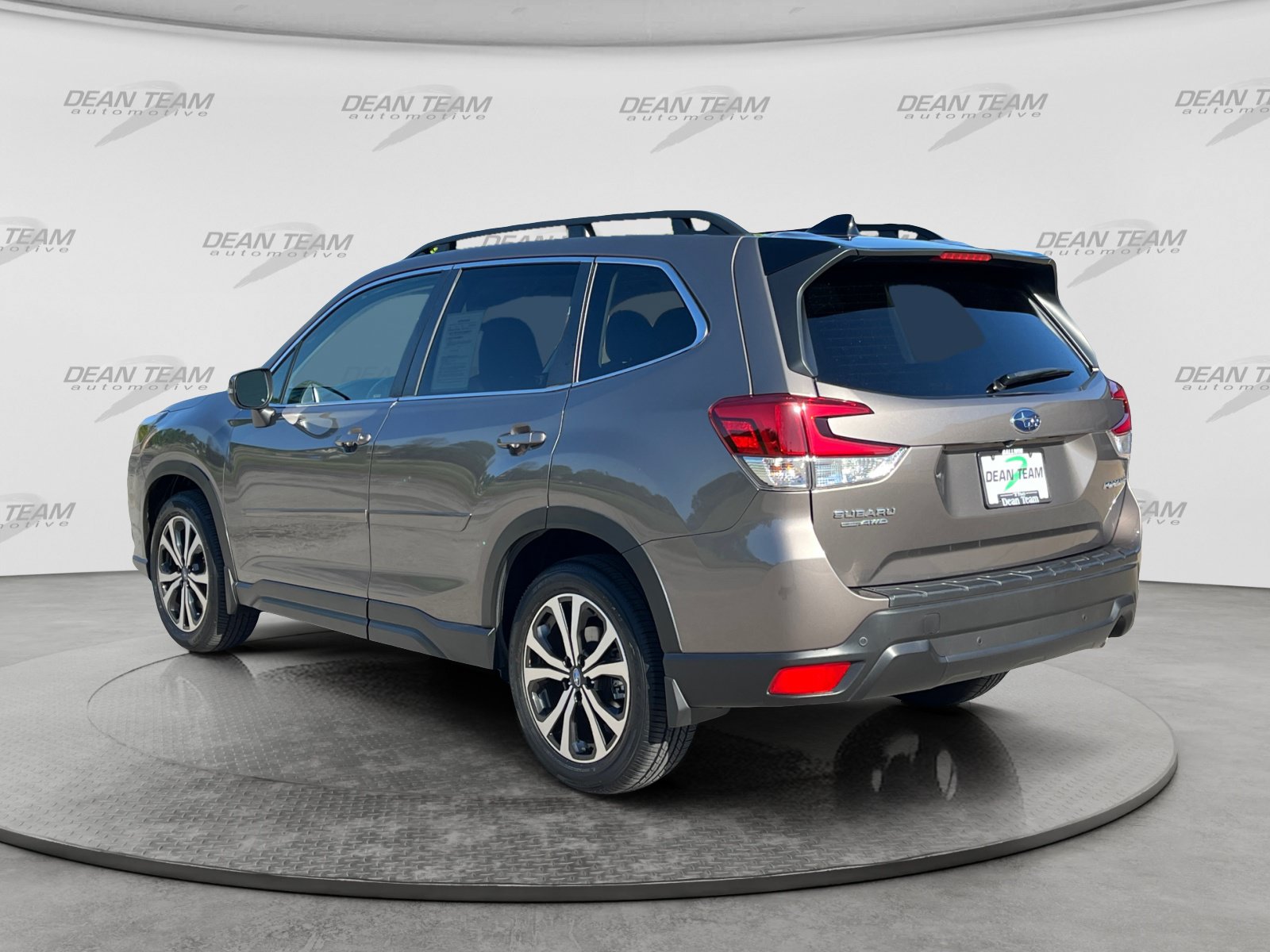 Used 2024 Subaru Forester Limited AWD/4WD image 6