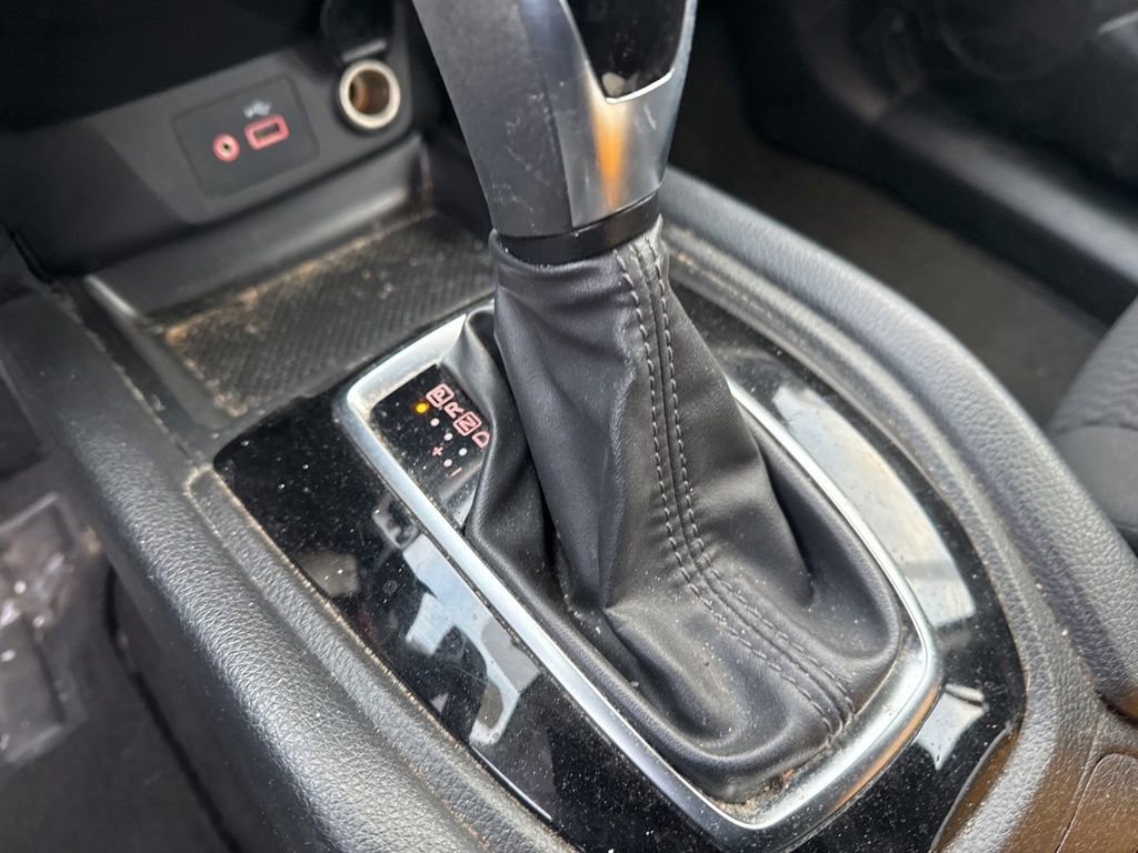 Used 2021 Nissan Rogue Sport S image 7