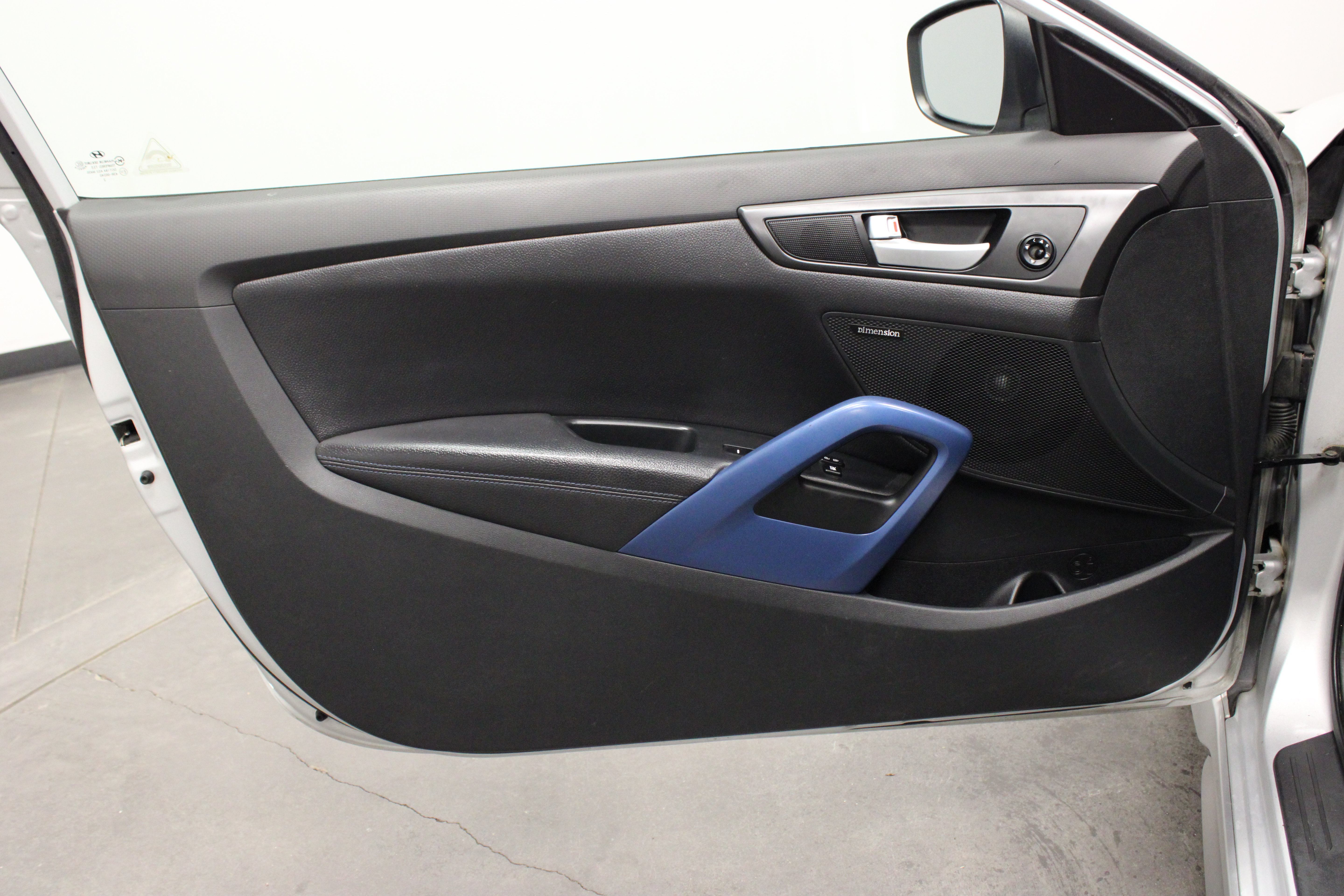 Used 2013 Hyundai Veloster Turbo FWD image 11