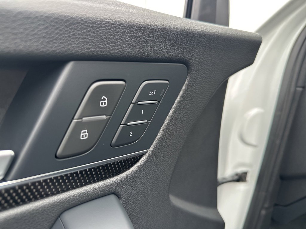 Used 2023 Audi SQ5 Prestige w/ Prestige Package image 29