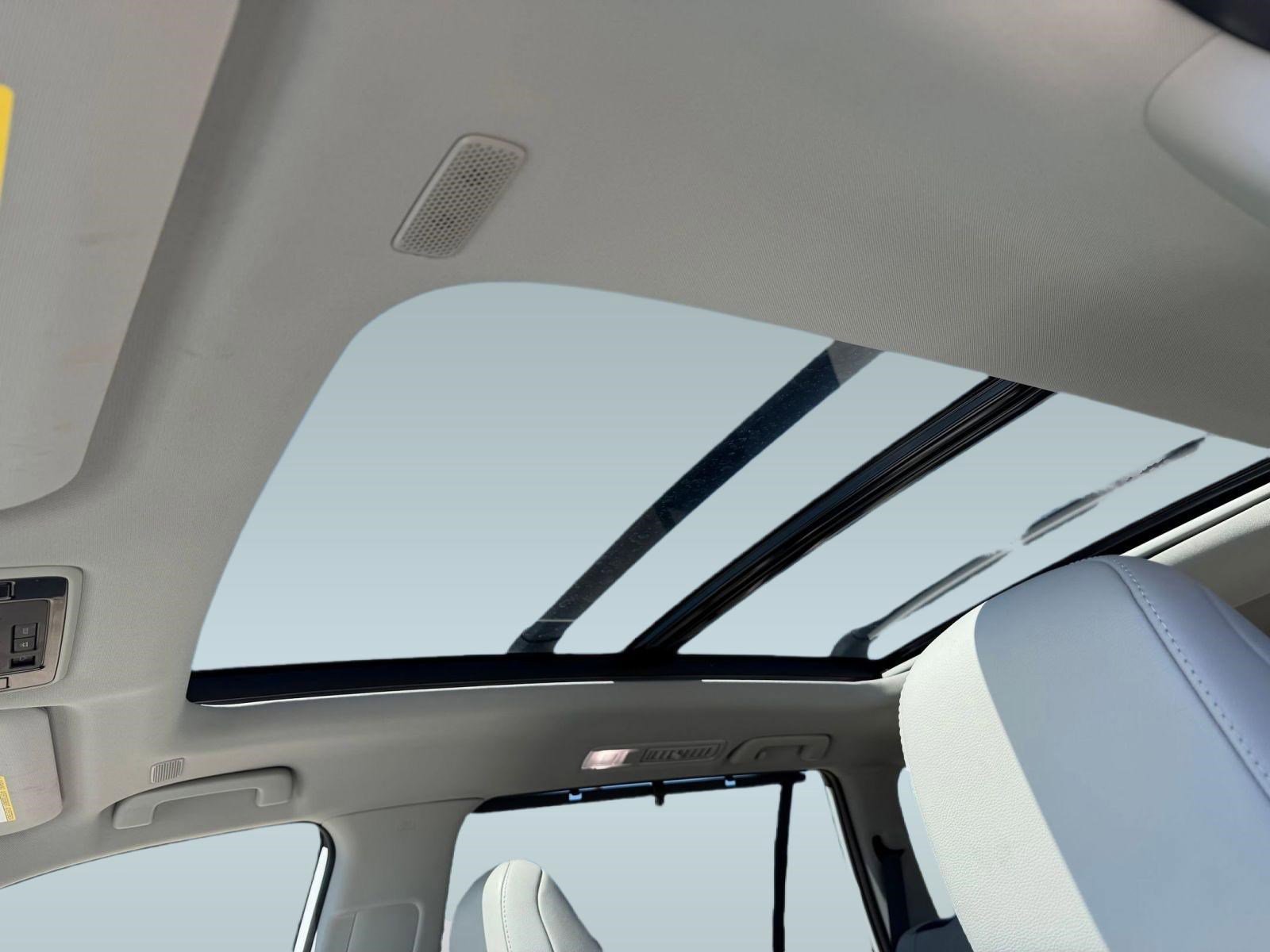 Used 2025 Toyota Grand Highlander Limited image 15