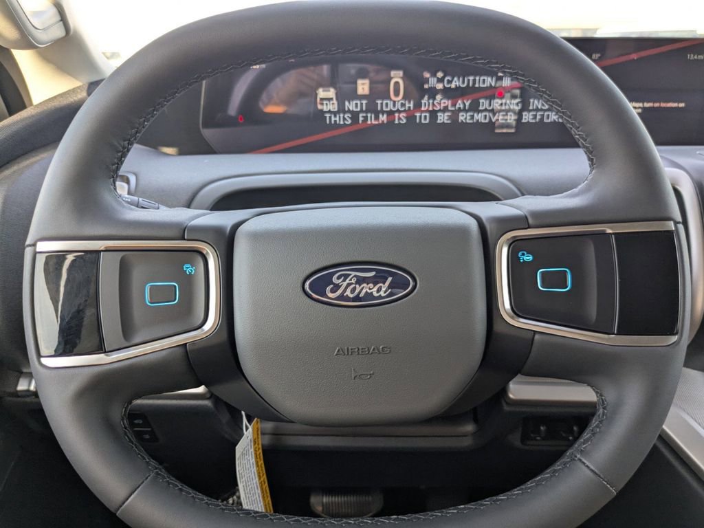 New 2025 Ford Expedition Active image 28