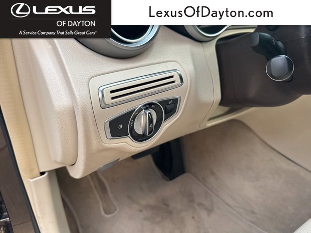 Used 2015 Mercedes-Benz C 300 4MATIC Sedan image 12