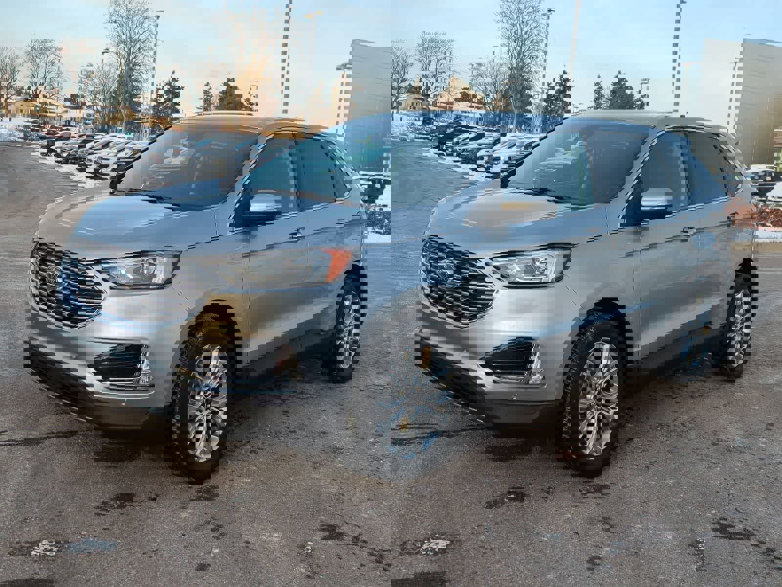 Used 2024 Ford Edge Titanium image 4