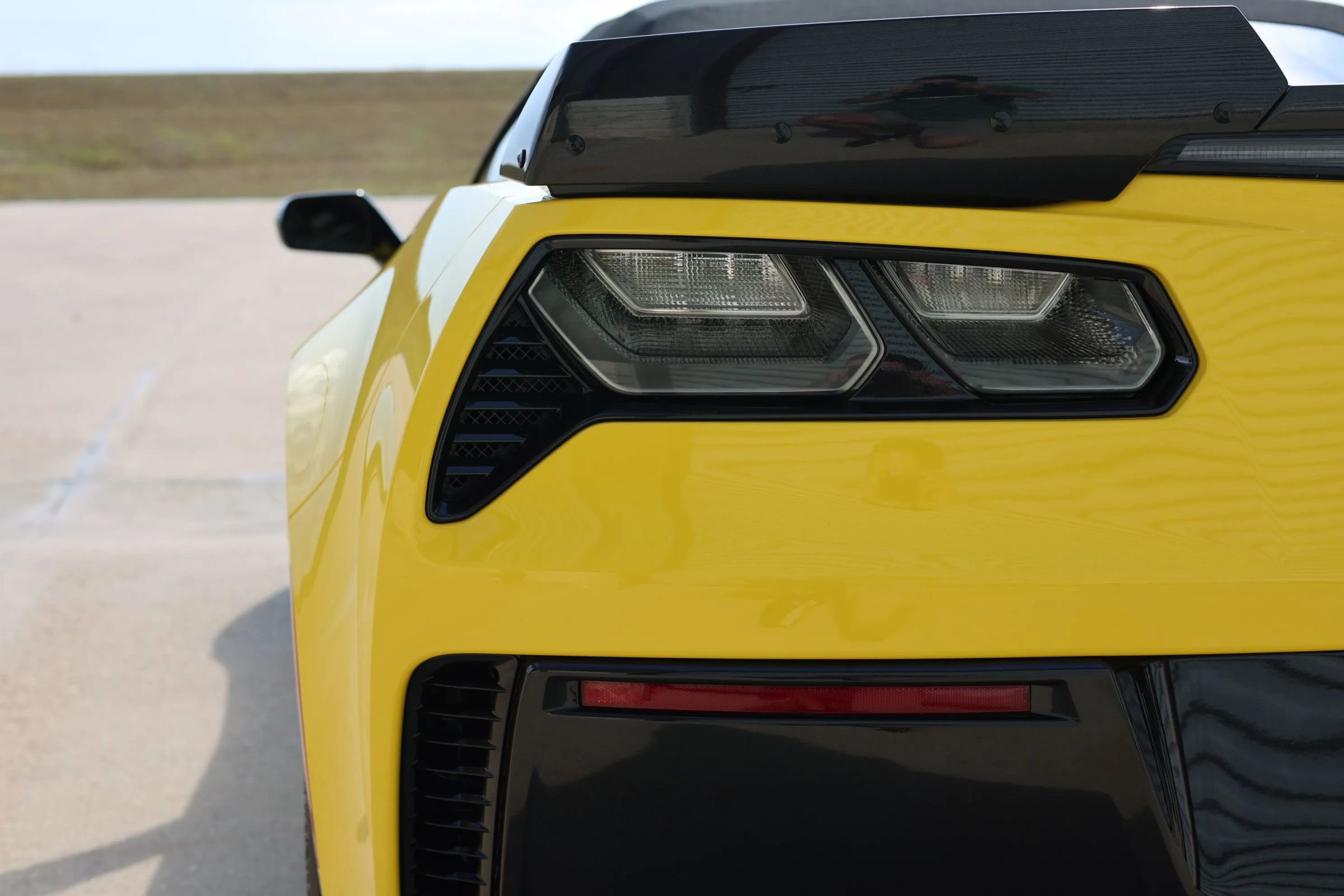 Used 2016 Chevrolet Corvette Z06 w/ 2LZ Preferred Equipment Group image 6