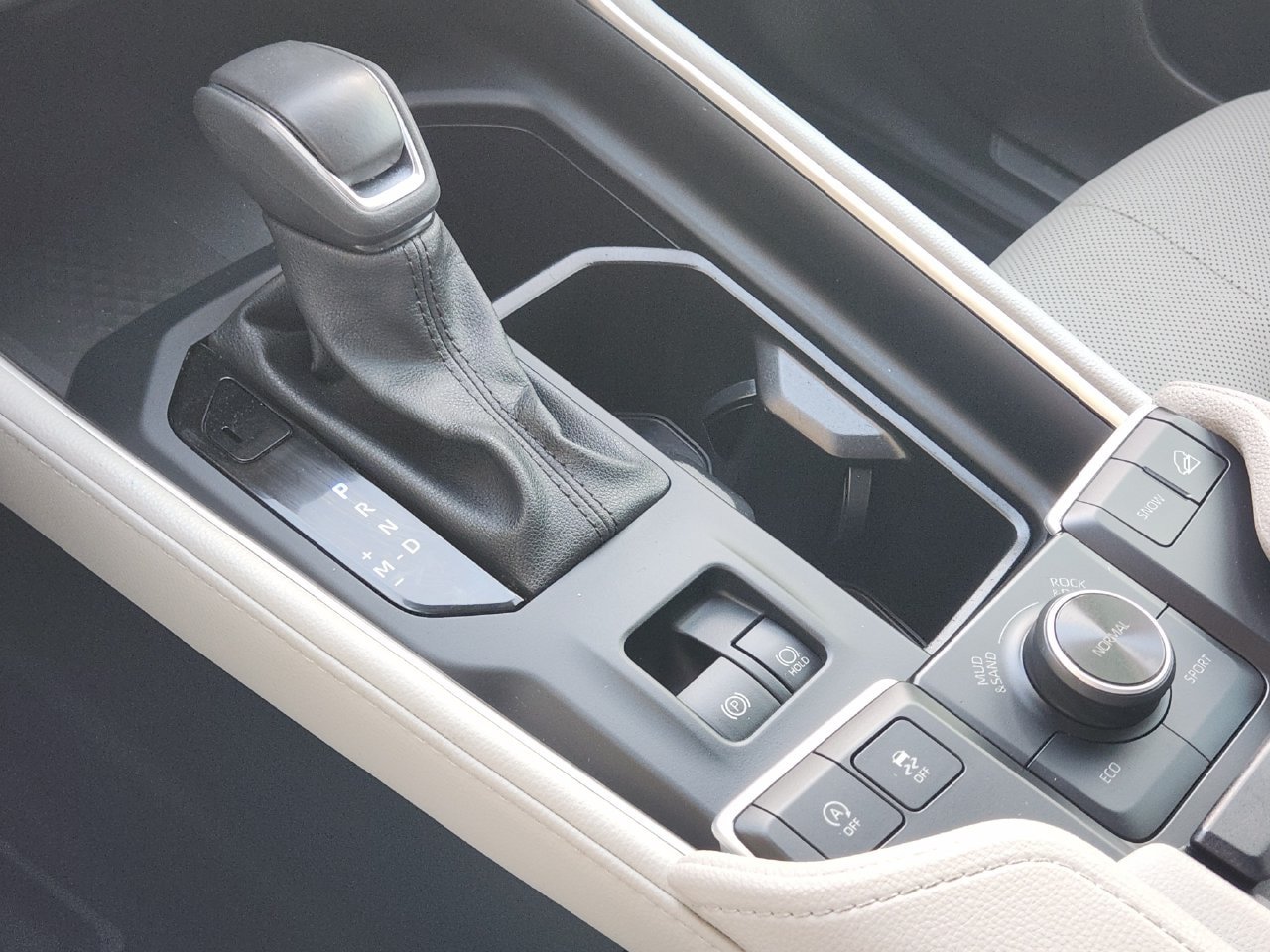 Used 2024 Toyota Grand Highlander AWD image 18