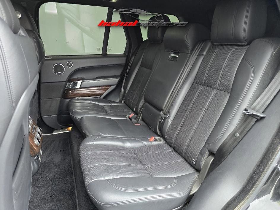 Used 2016 Land Rover Range Rover HSE image 8