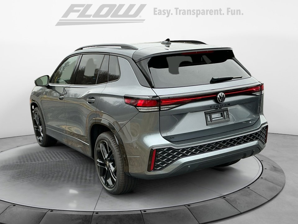 New 2026 Volkswagen Tiguan SE R-Line AWD/4WD image 5