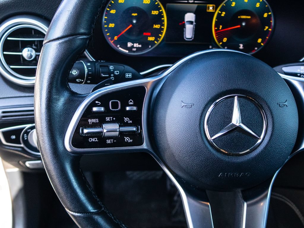 Used 2020 Mercedes-Benz GLC 300 image 36
