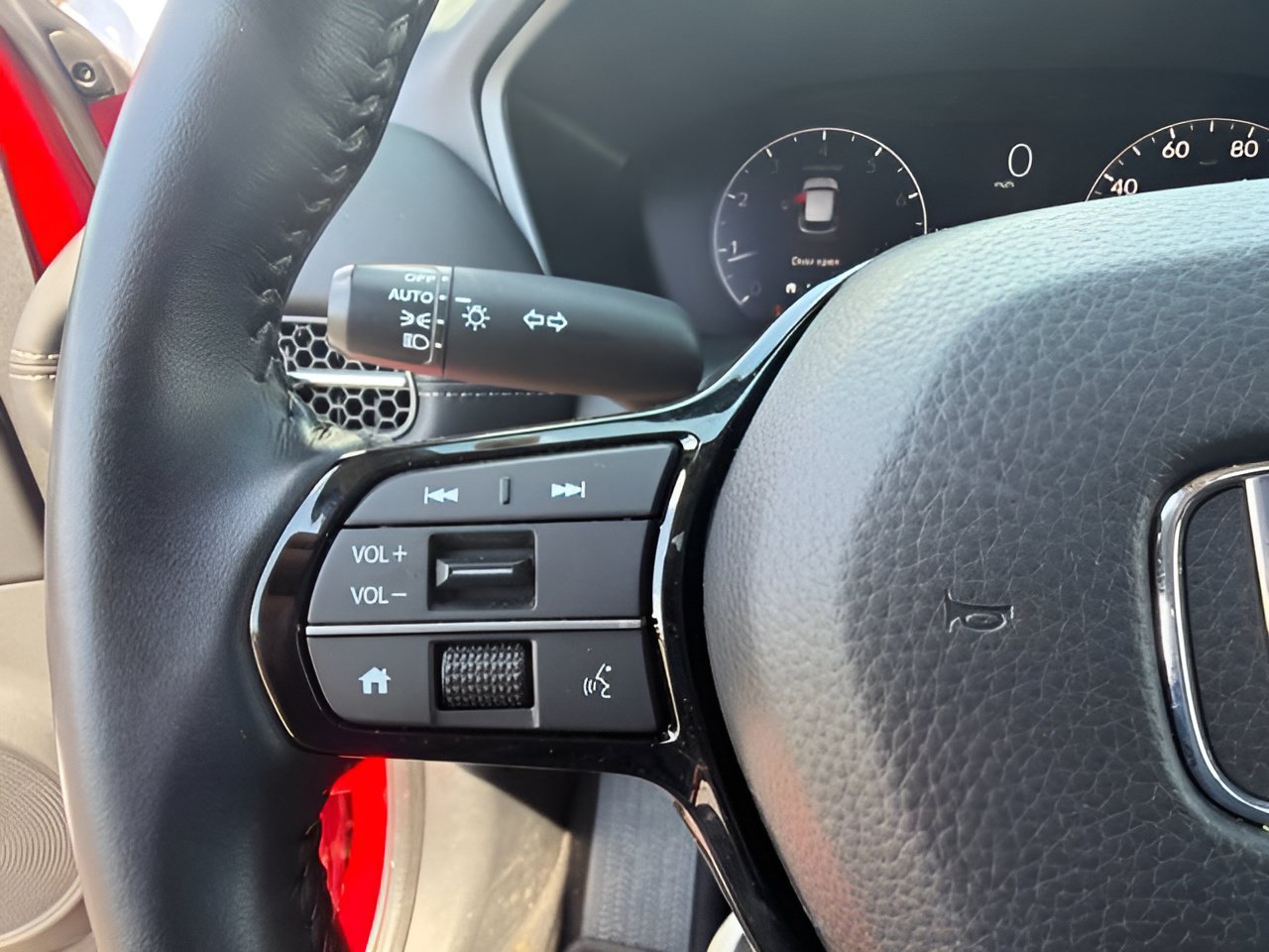 Used 2025 Honda HR-V EX-L image 18