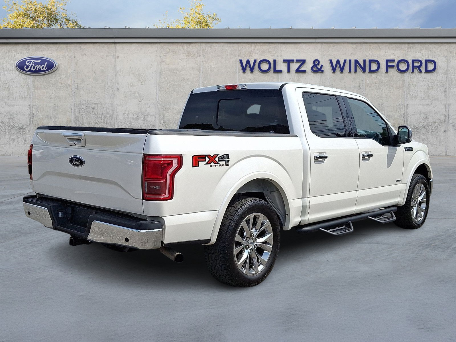 Used 2017 Ford F150 Lariat AWD/4WD image 6