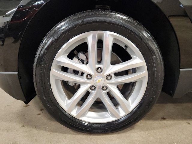 Used 2018 Chevrolet Equinox Premier AWD/4WD image 11