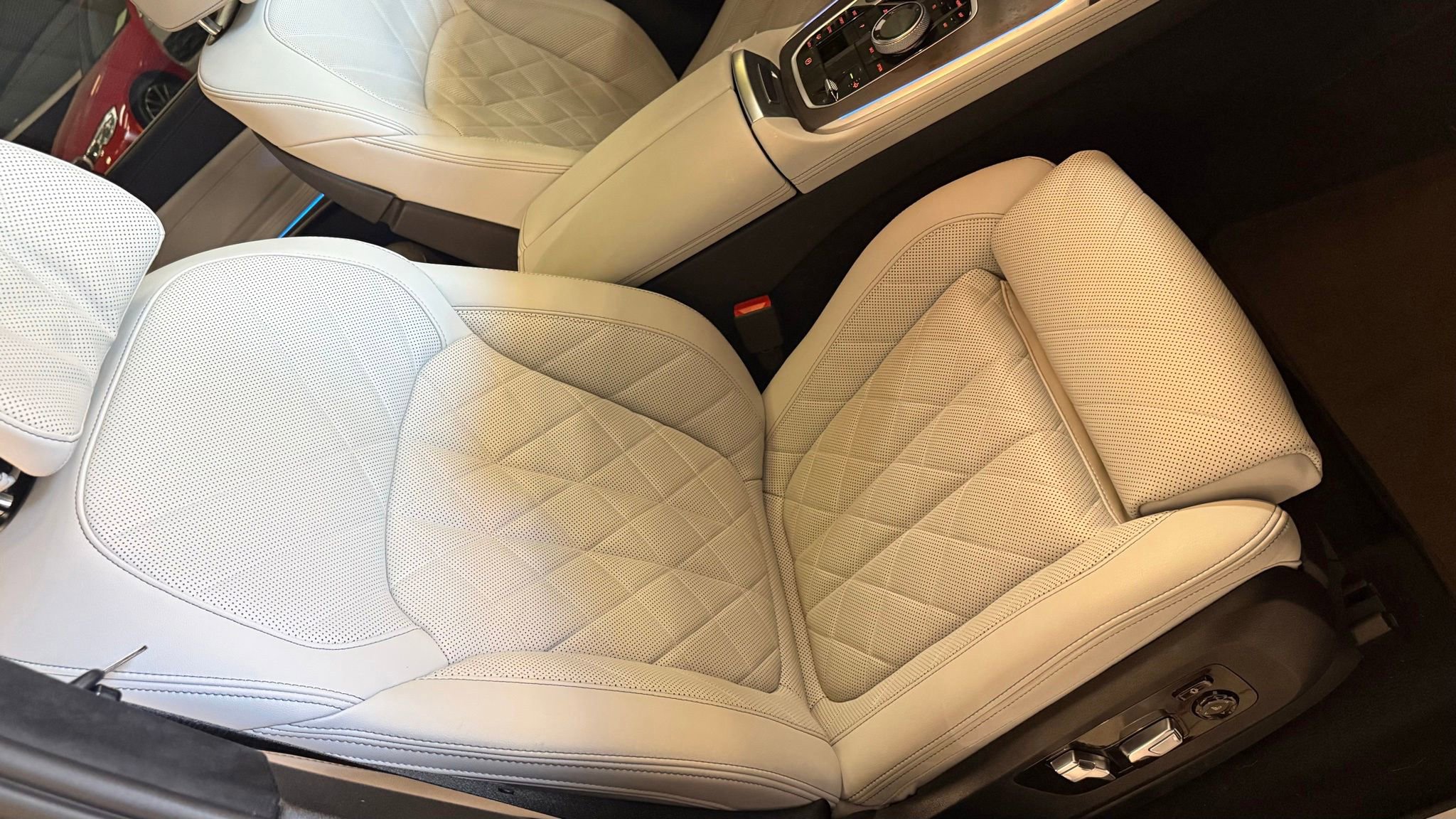 Used 2024 BMW X7 xDrive40i w/ Premium Package AWD/4WD image 33