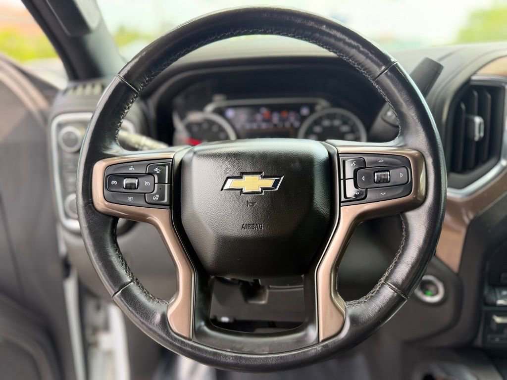 Used 2020 Chevrolet Silverado 1500 High Country w/ Technology Package AWD/4WD image 14