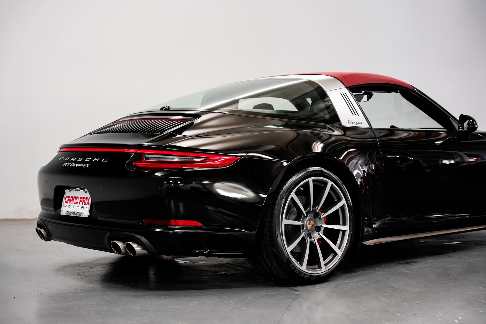 Used 2018 Porsche 911 Targa 4S AWD/4WD image 36