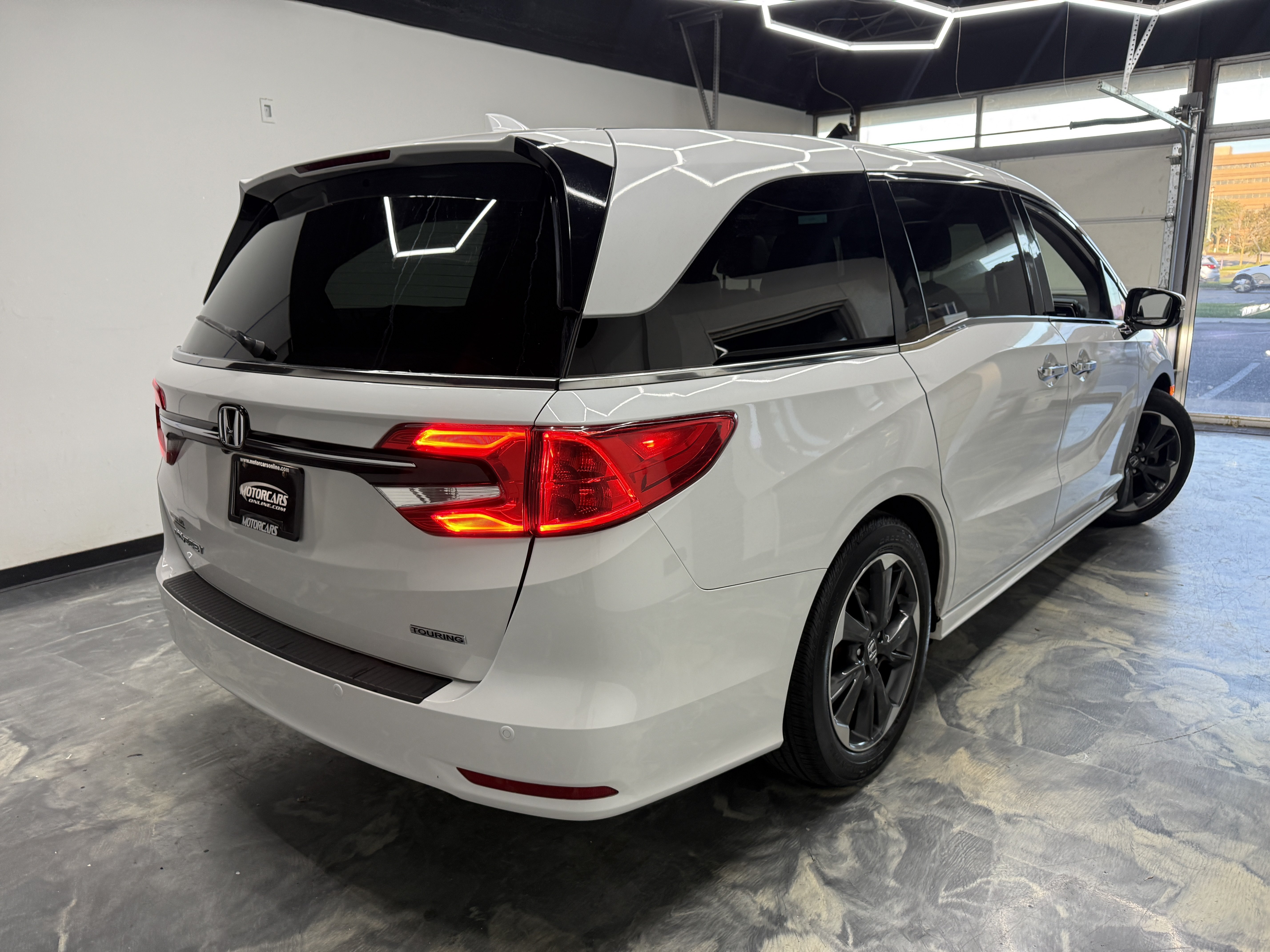 Used 2021 Honda Odyssey Touring image 5