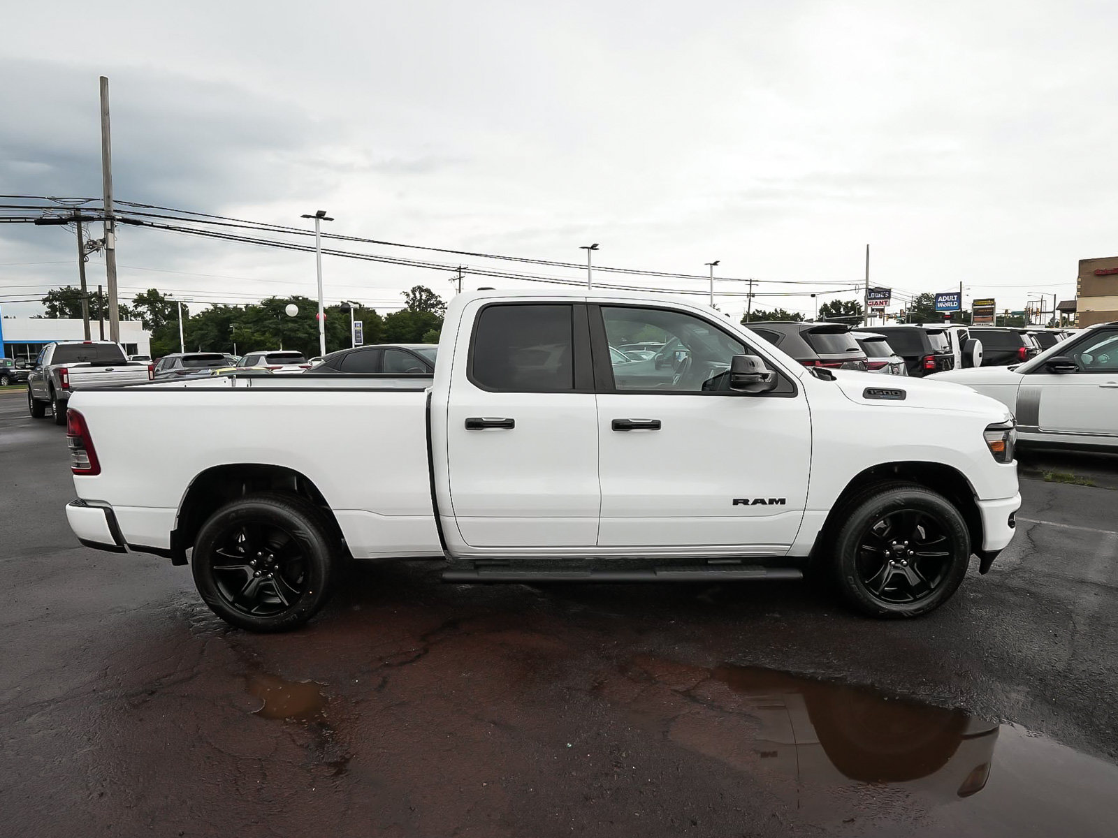 Used 2023 RAM 1500 Big Horn AWD/4WD image 7