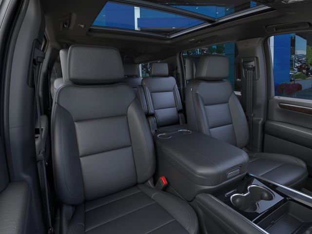 New 2026 Chevrolet Suburban Z71 w/ Z71 Off-Road Package AWD/4WD image 16