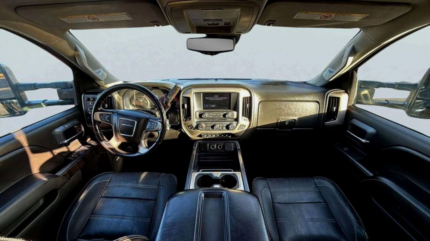 Used 2015 GMC Sierra 3500 Denali w/ Duramax Plus Package image 10