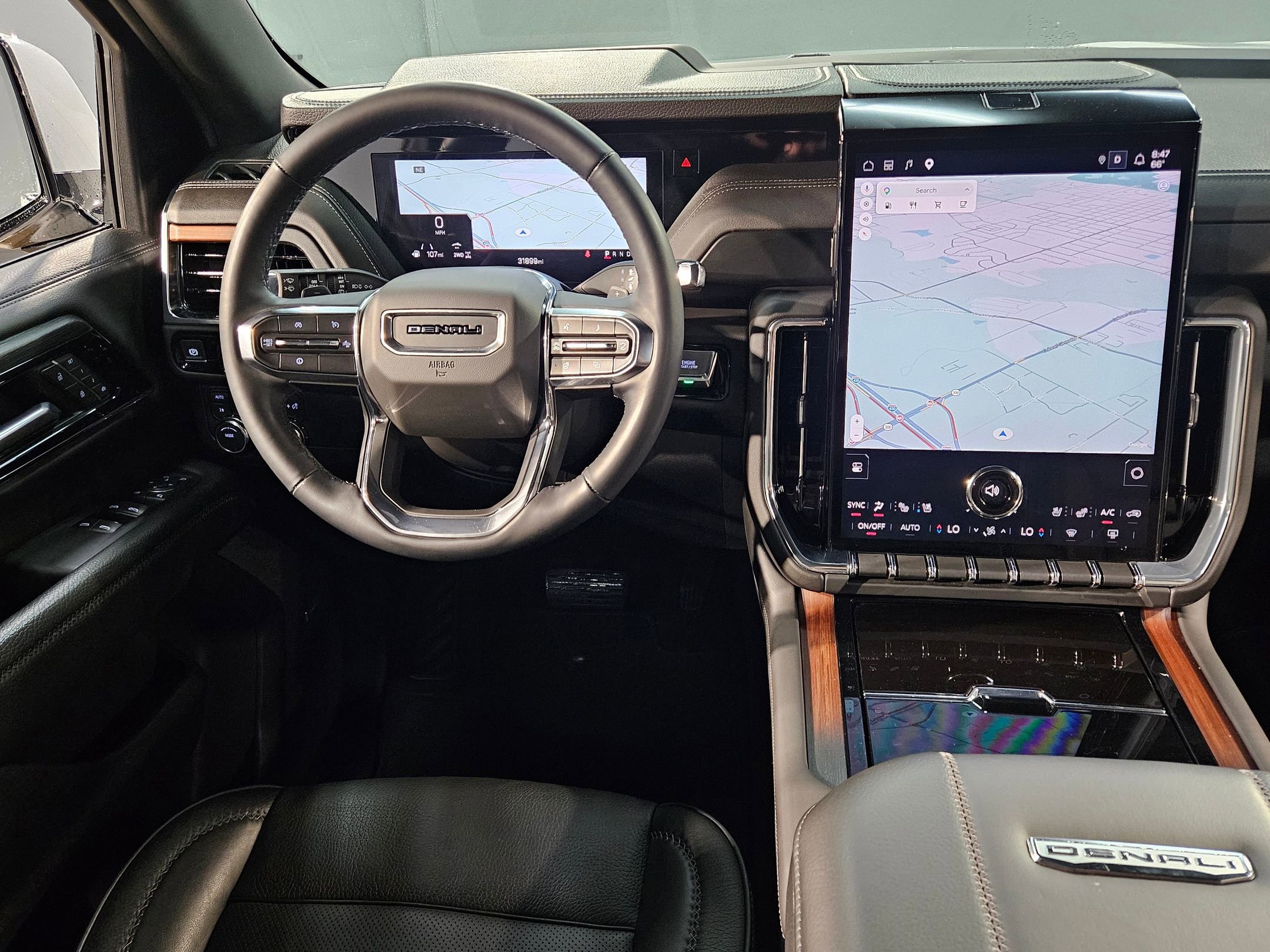 Used 2025 GMC Yukon XL Denali AWD/4WD image 9