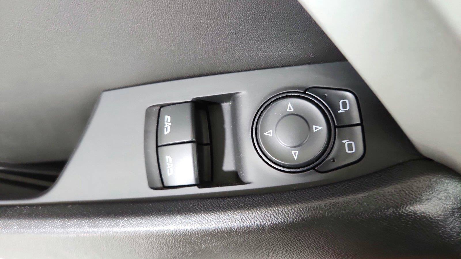 Used 2022 Chevrolet Camaro LT w/ Technology Package RWD image 18