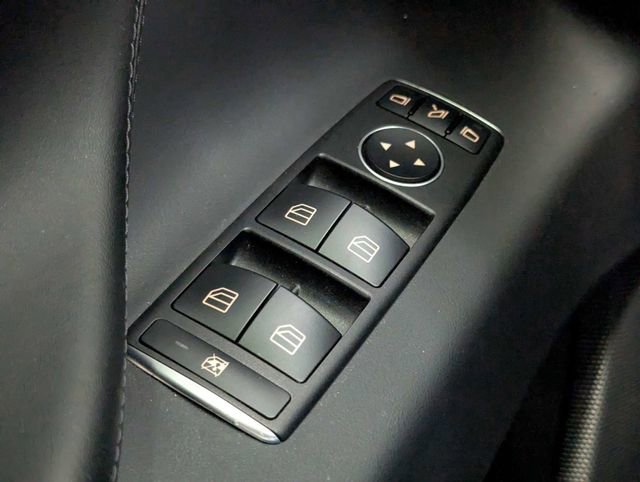 Used 2020 Tesla Model X Long Range image 16