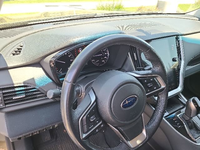 Used 2020 Subaru Outback Premium w/ Tech Package 1 AWD/4WD image 11