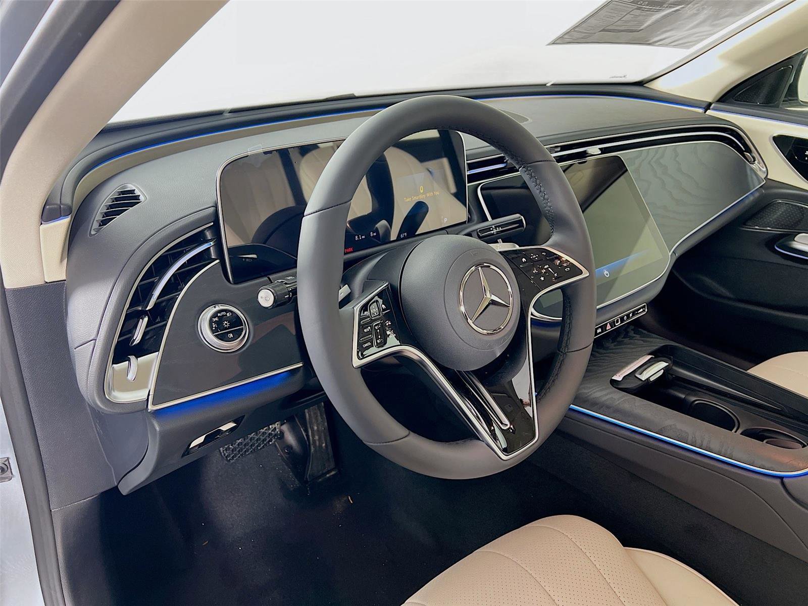 New 2026 Mercedes-Benz E 450 4MATIC Sedan image 10