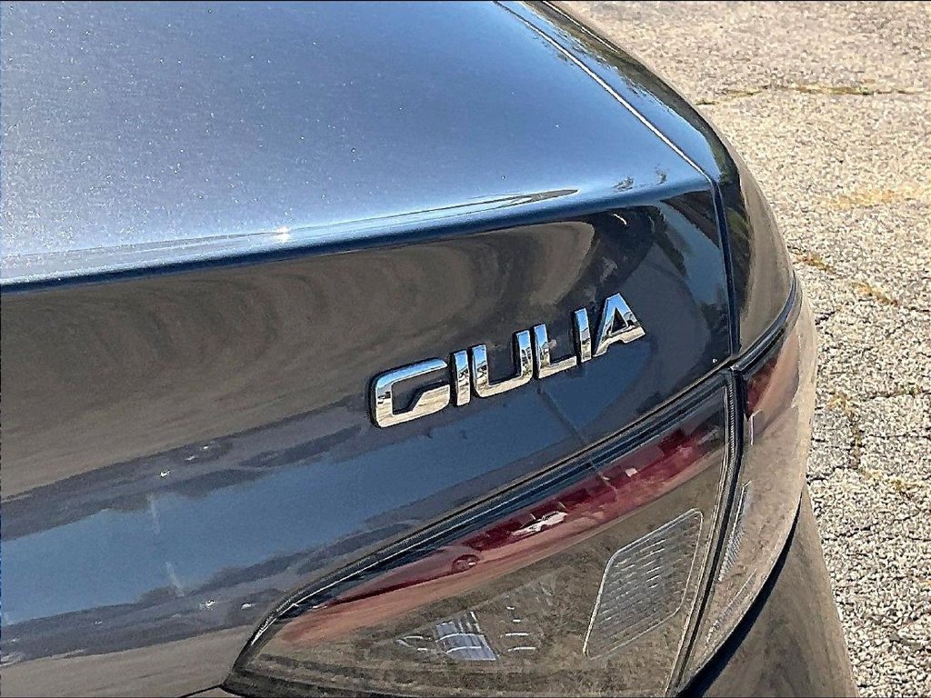 Used 2024 Alfa Romeo Giulia Veloce AWD/4WD image 24