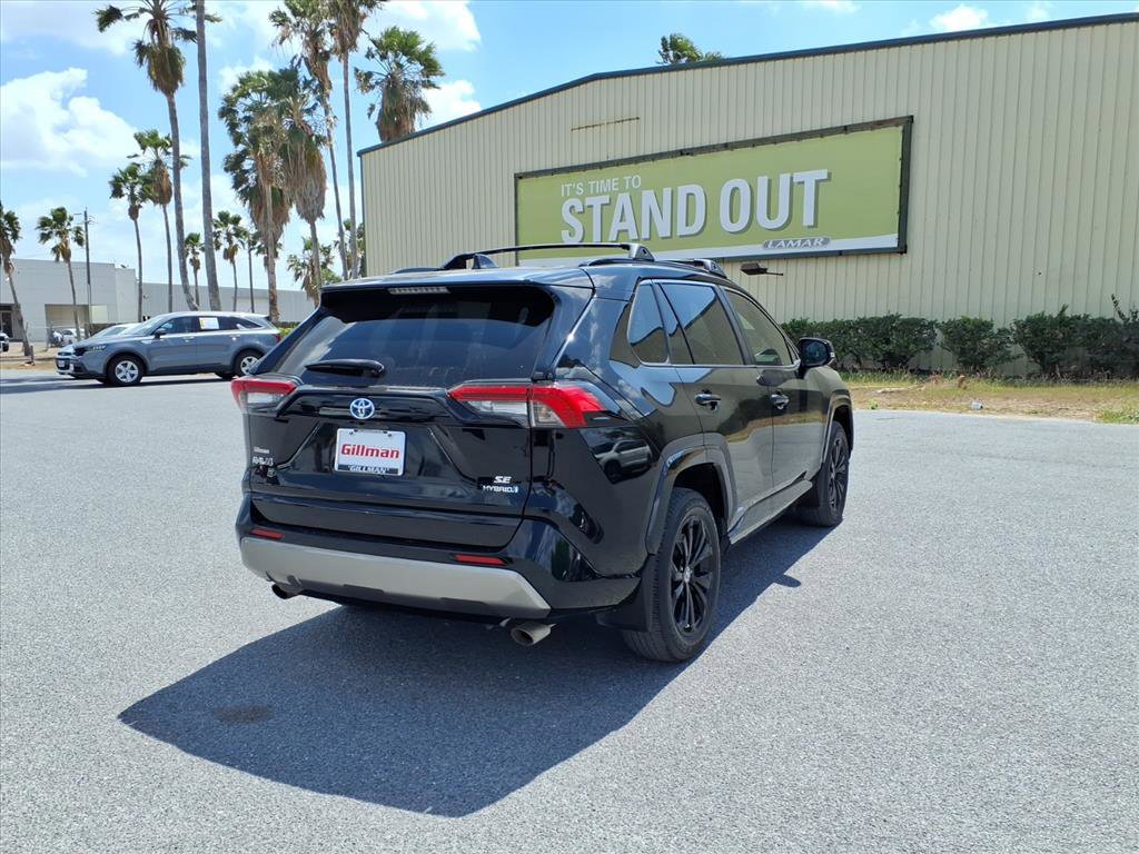 Used 2022 Toyota RAV4 SE image 8