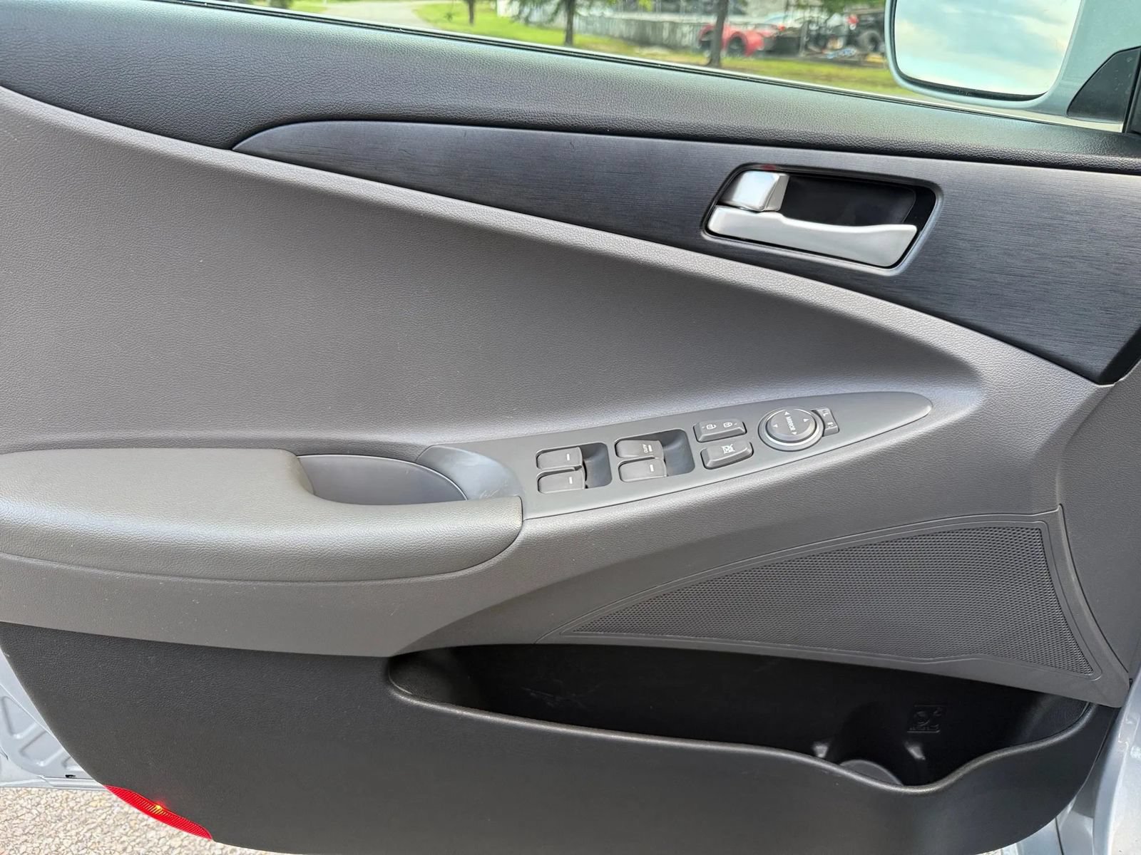 Used 2012 Hyundai Sonata GLS FWD image 18