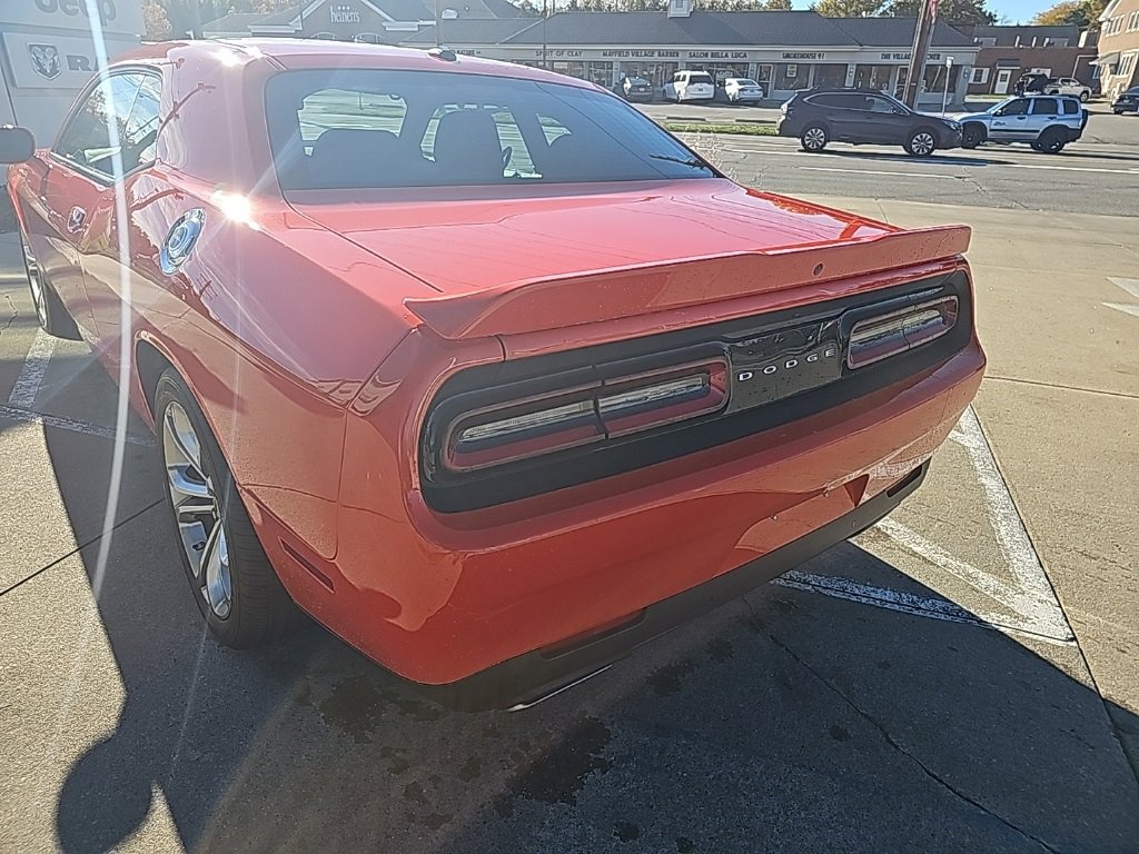Certified 2022 Dodge Challenger R/T image 12