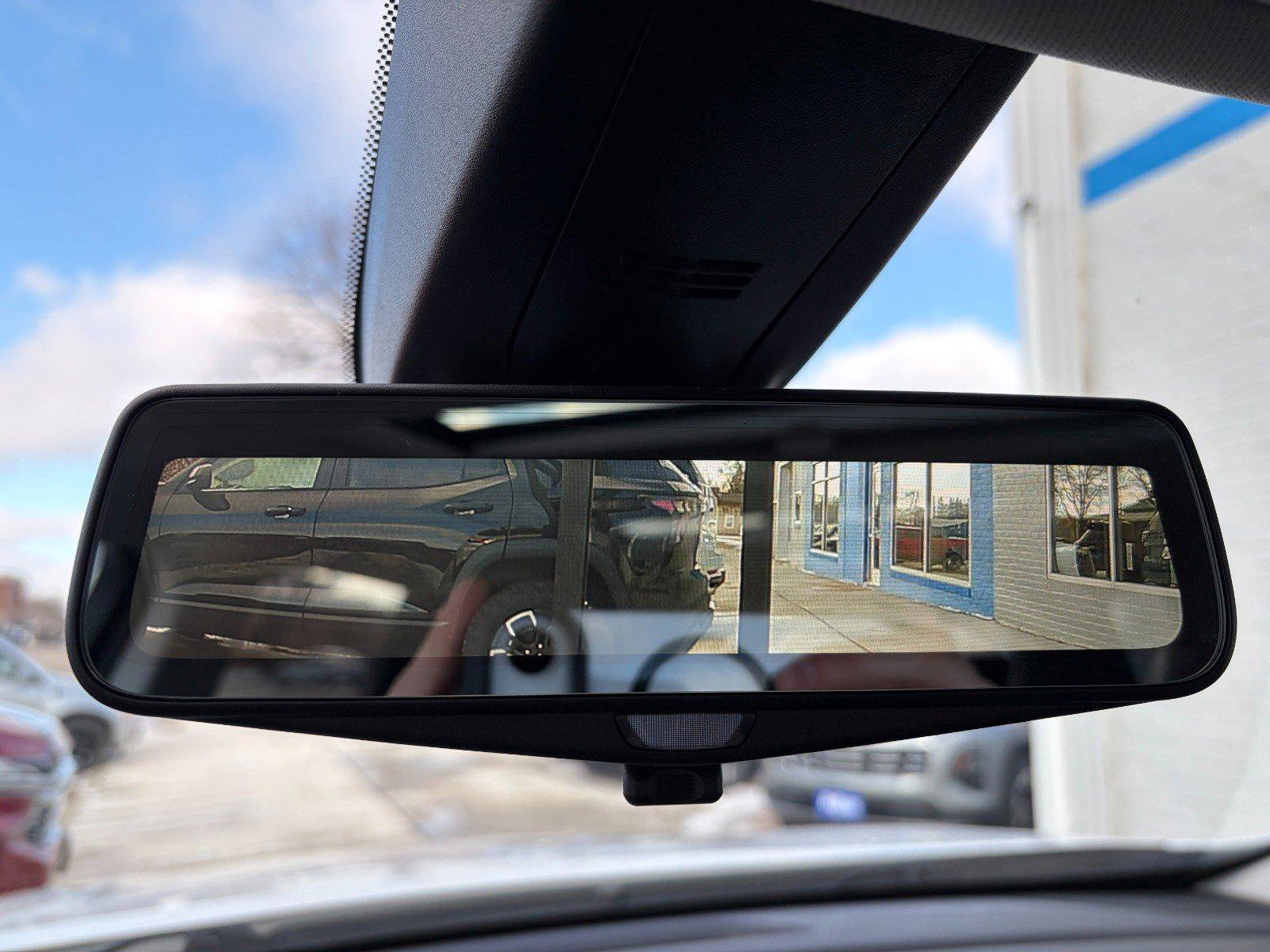 Used 2021 Chevrolet Traverse Premier image 19