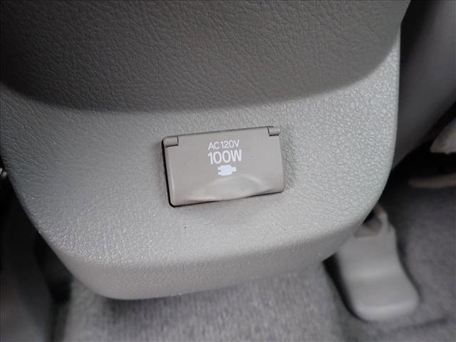 Used 2012 Toyota RAV4 Limited image 10