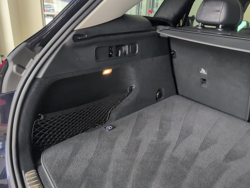 Used 2023 Mercedes-Benz GLC 300 4MATIC image 39