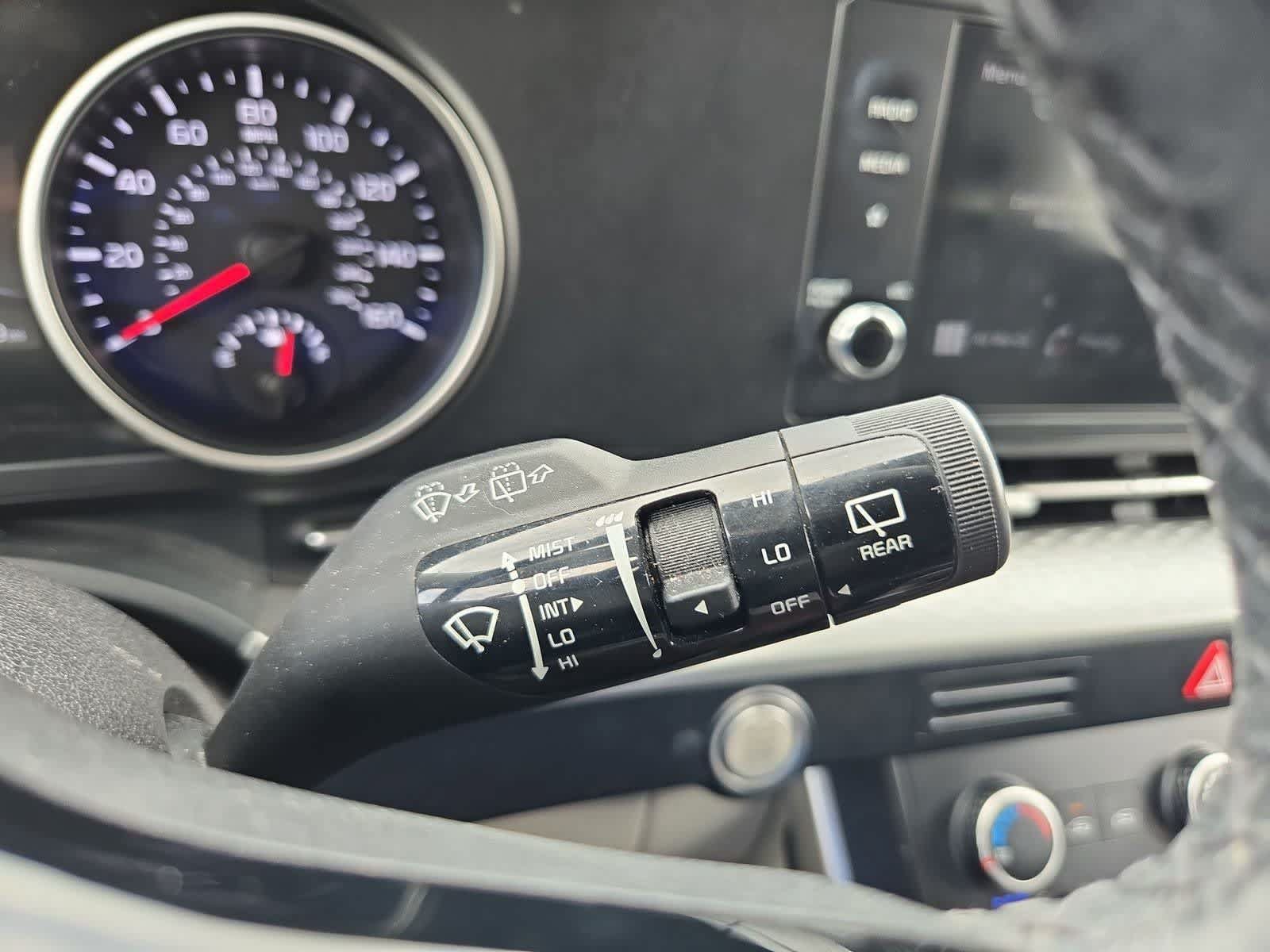 Certified 2022 Kia Carnival LX FWD image 23