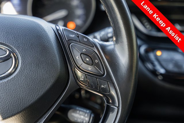 Used 2018 Toyota C-HR XLE image 8