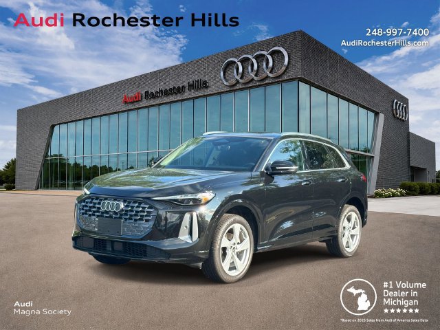 Certified 2025 Audi Q5 Premium Plus w/ Premium Plus AWD/4WD image 1