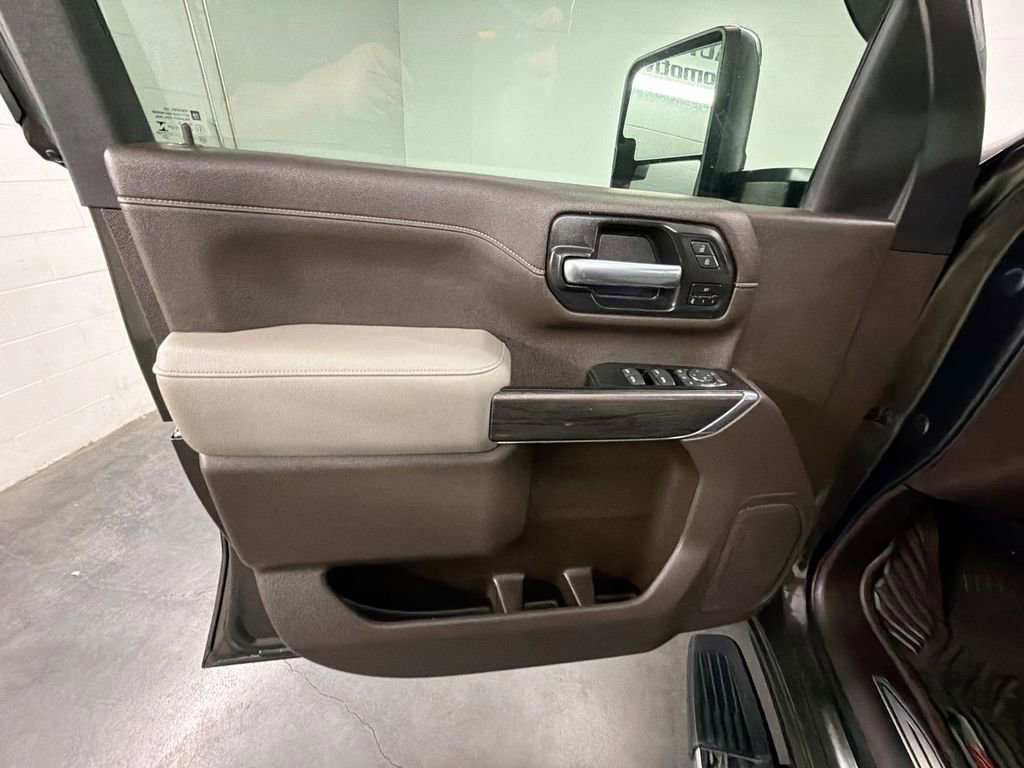 Used 2022 Chevrolet Silverado 2500 LTZ AWD/4WD image 21