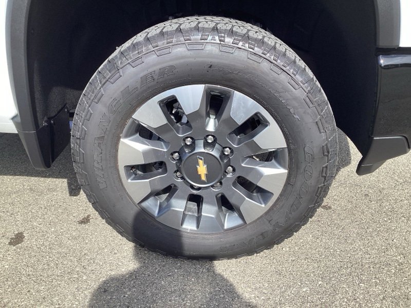 New 2026 Chevrolet Silverado 2500 Custom w/ Custom Convenience Package image 9