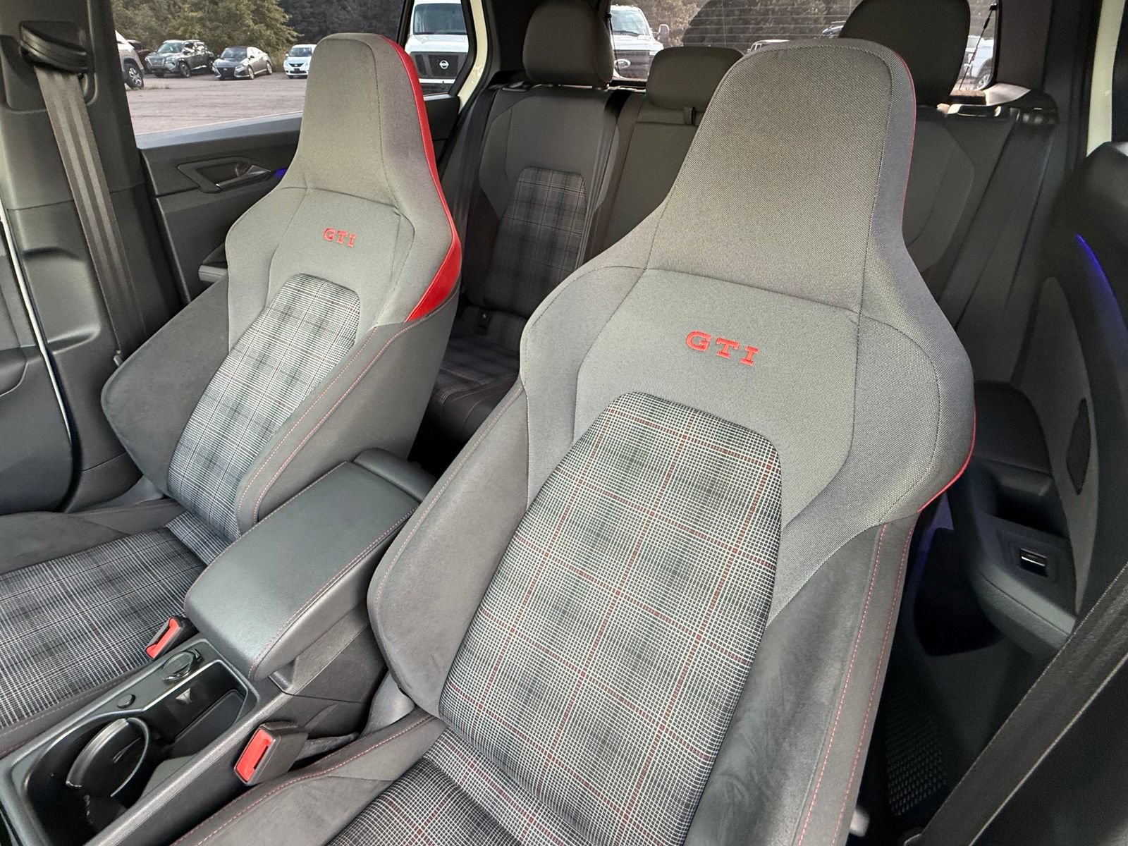 Used 2023 Volkswagen GTI Autobahn FWD image 40