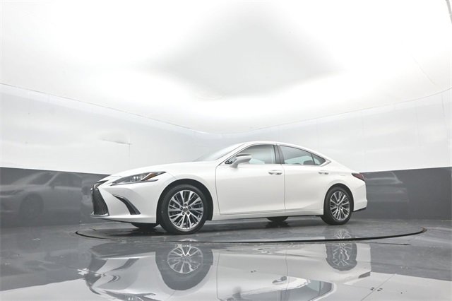 Used 2021 Lexus ES 350 w/ Premium Package image 34