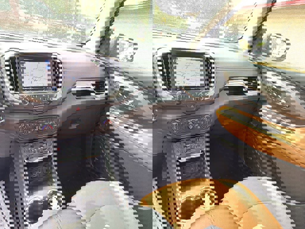 Used 2020 GMC Terrain SLT w/ Preferred Package image 24