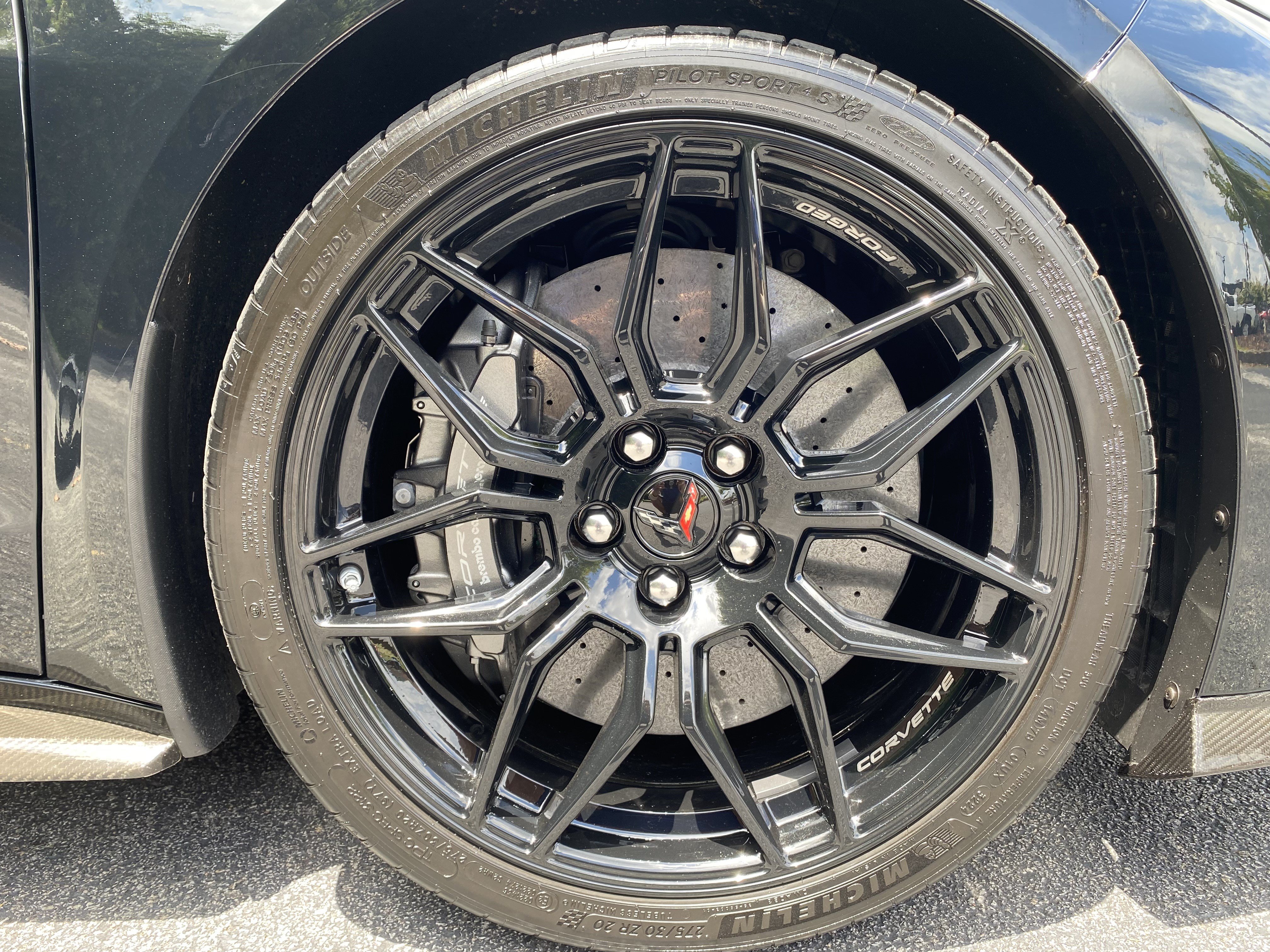 Used 2024 Chevrolet Corvette Z06 RWD image 13