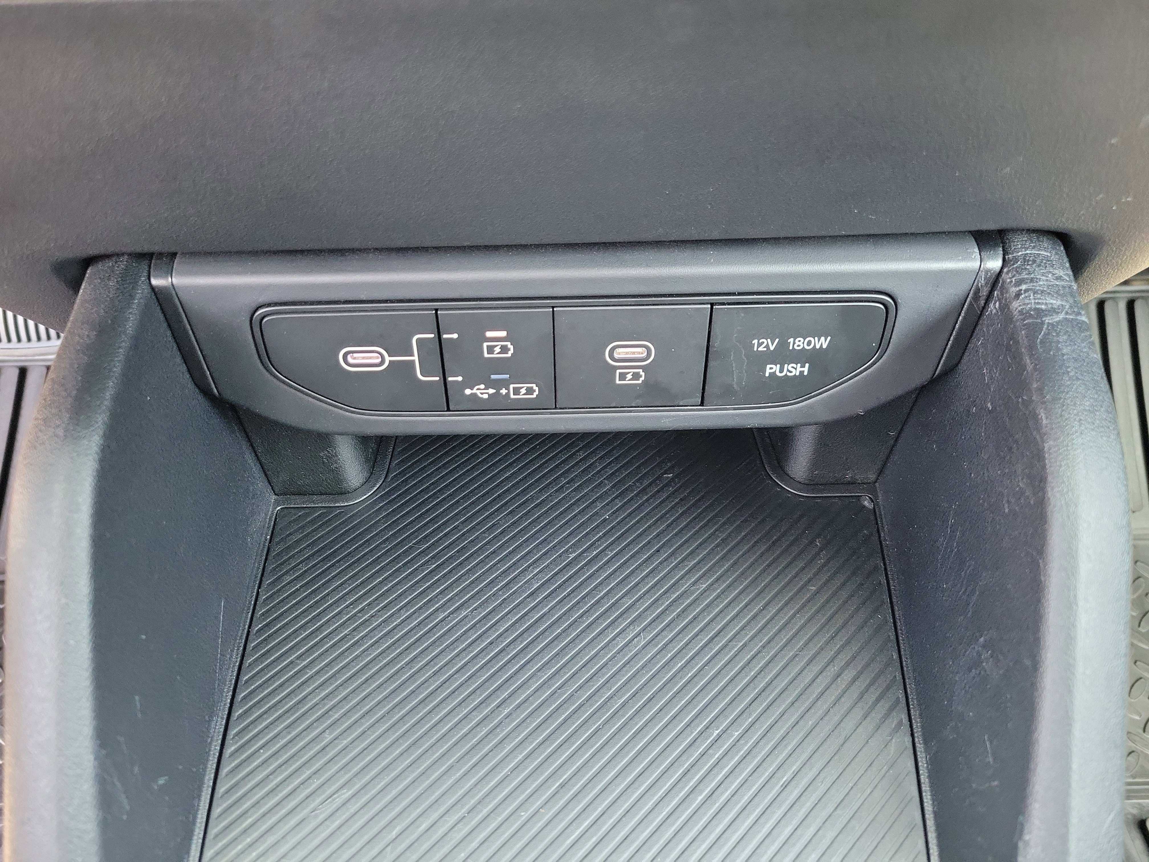 Used 2025 Kia K4 LXS image 13