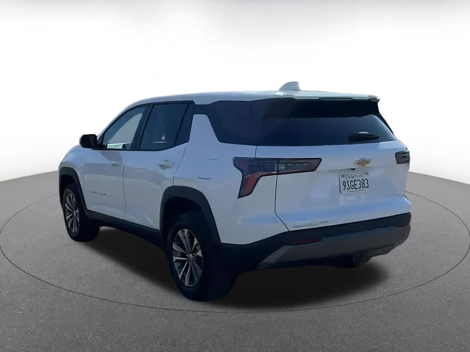 Used 2025 Chevrolet Equinox LT image 10