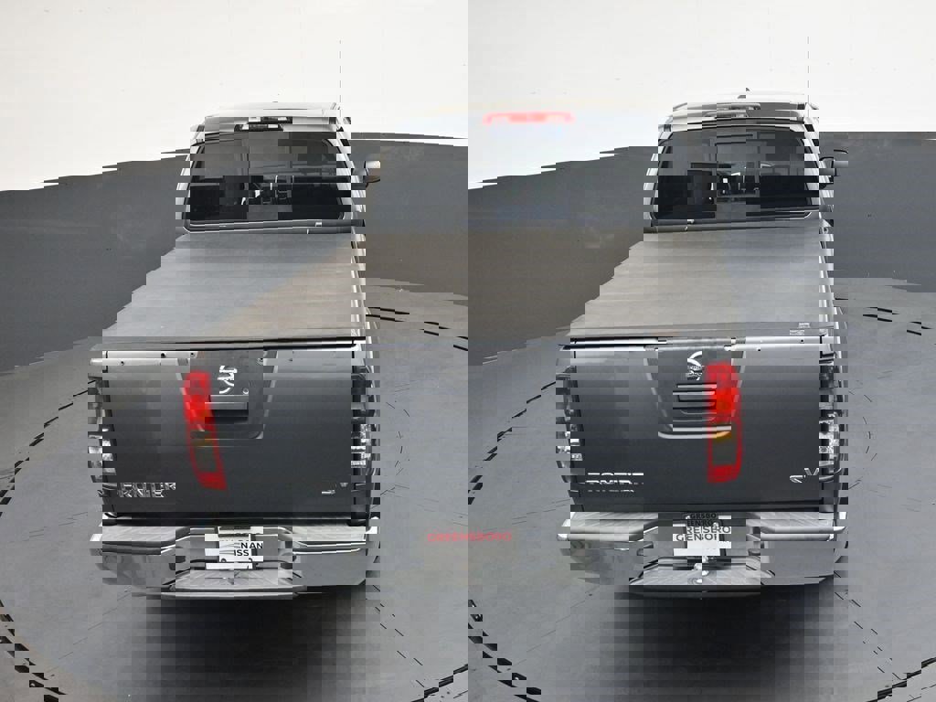 Used 2018 Nissan Frontier SV image 22