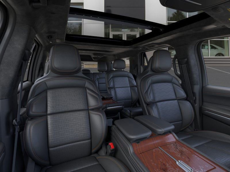 New 2025 Lincoln Navigator L Black Label image 10