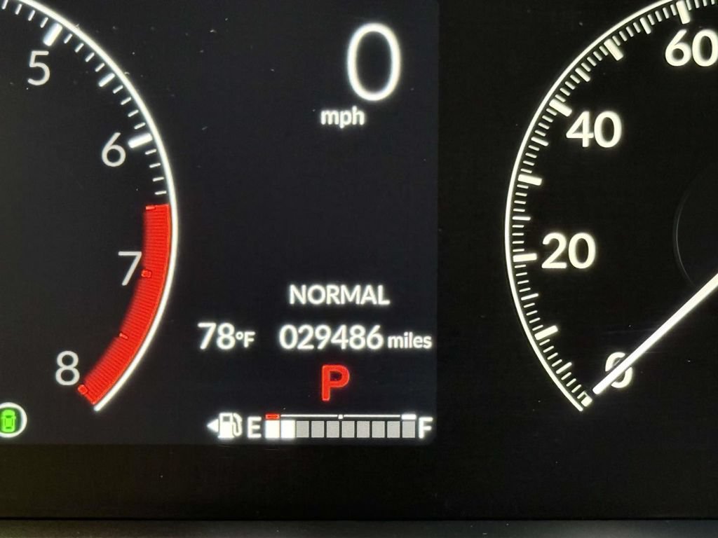 Used 2024 Honda Pilot TrailSport image 5
